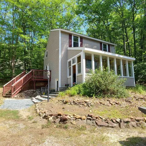 13 Gove Road Weare NH 03281