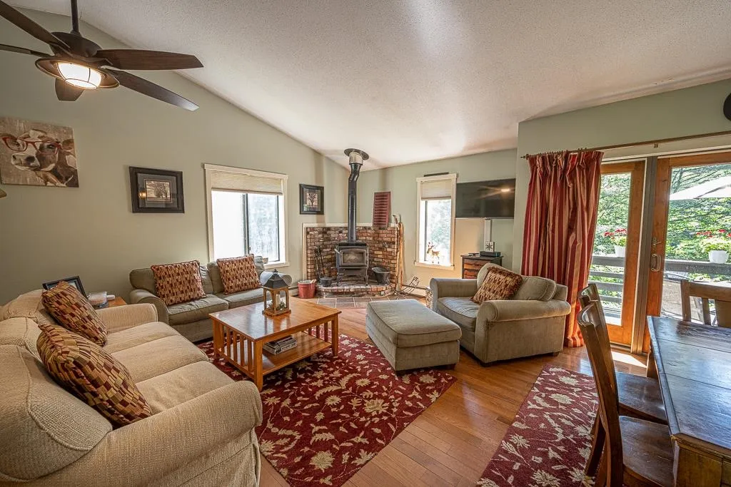 1299 Quechee Main Street Hartford VT 05059