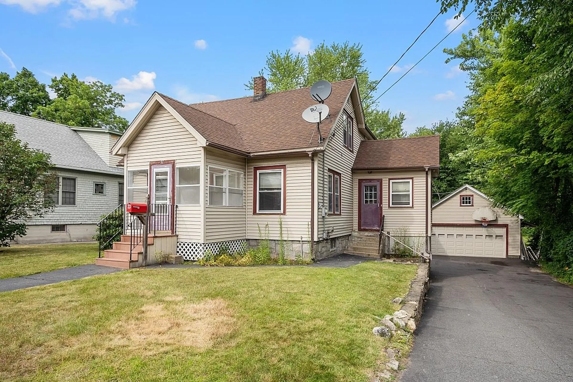 33 Mammoth Road Manchester NH 03109