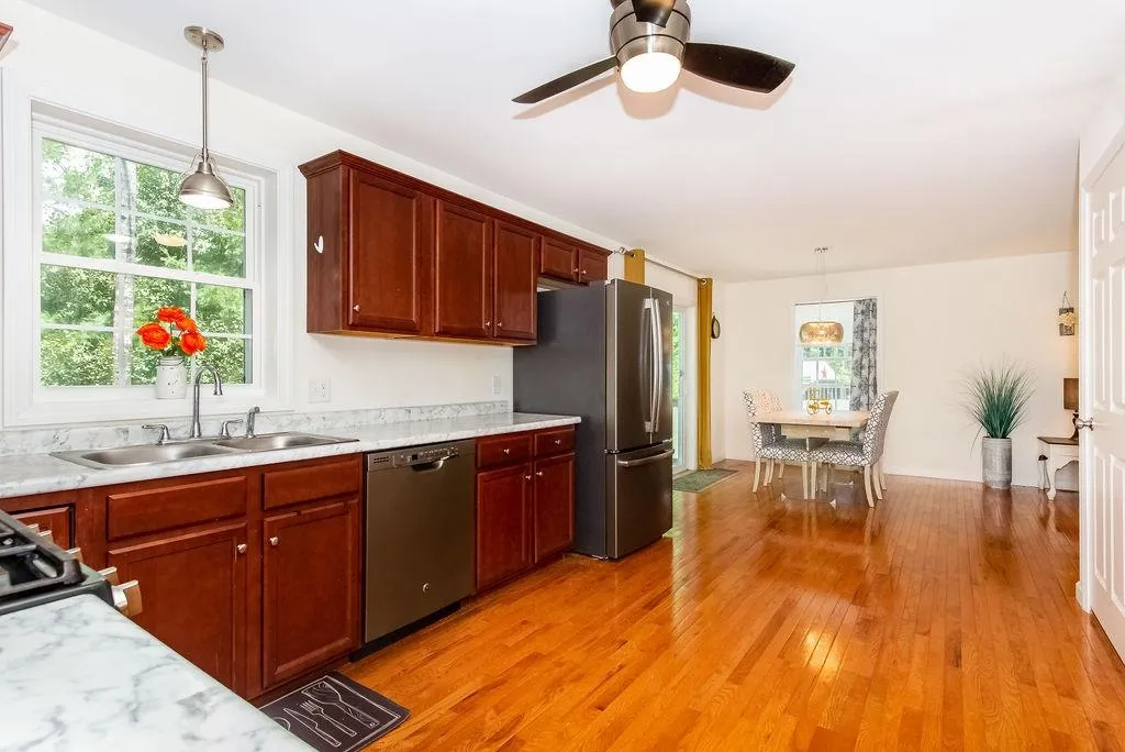 33 Rangeway Drive Rochester NH 03868
