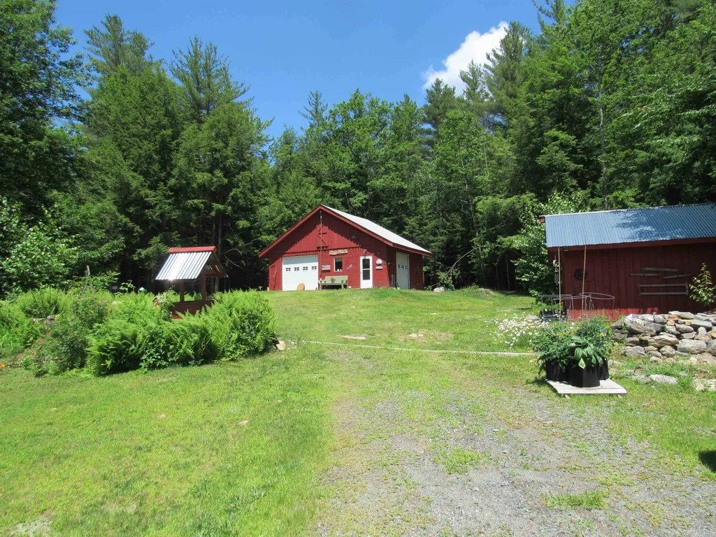 356 Old Newport Road Claremont NH 03743