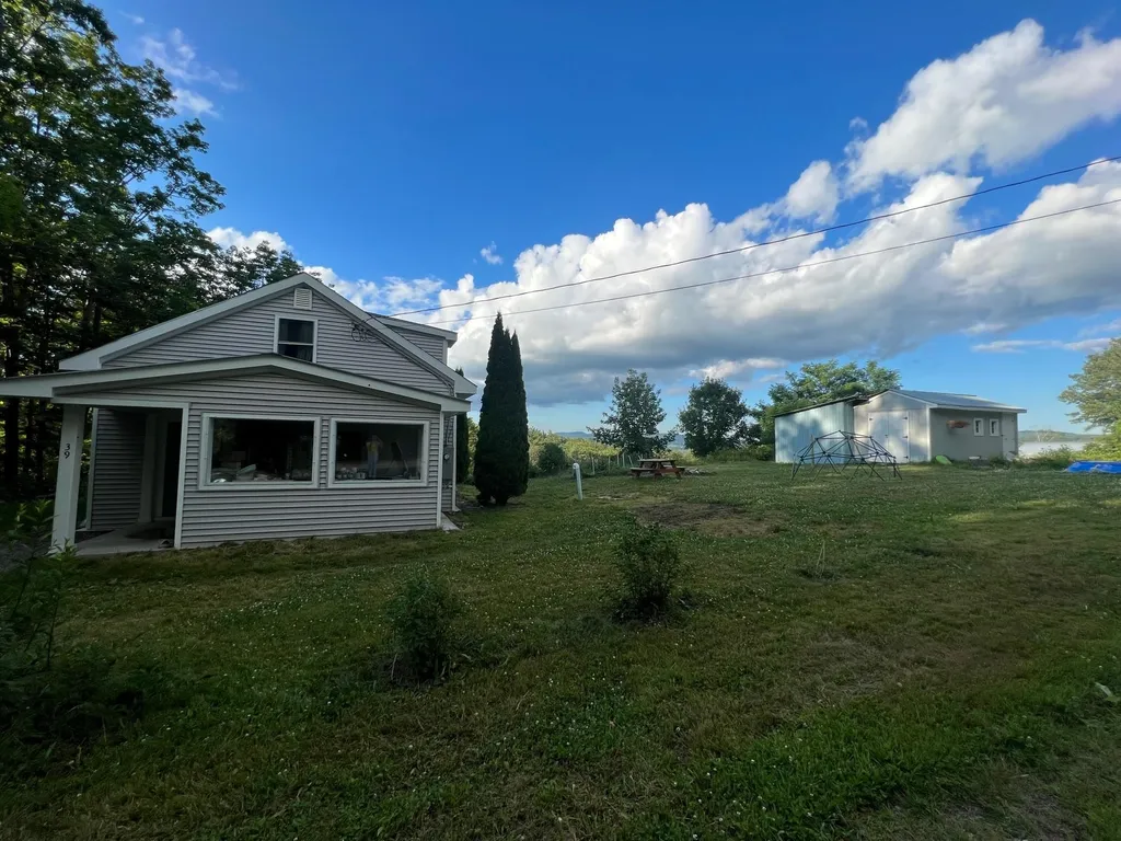 39 Cross Road Lebanon NH 03766