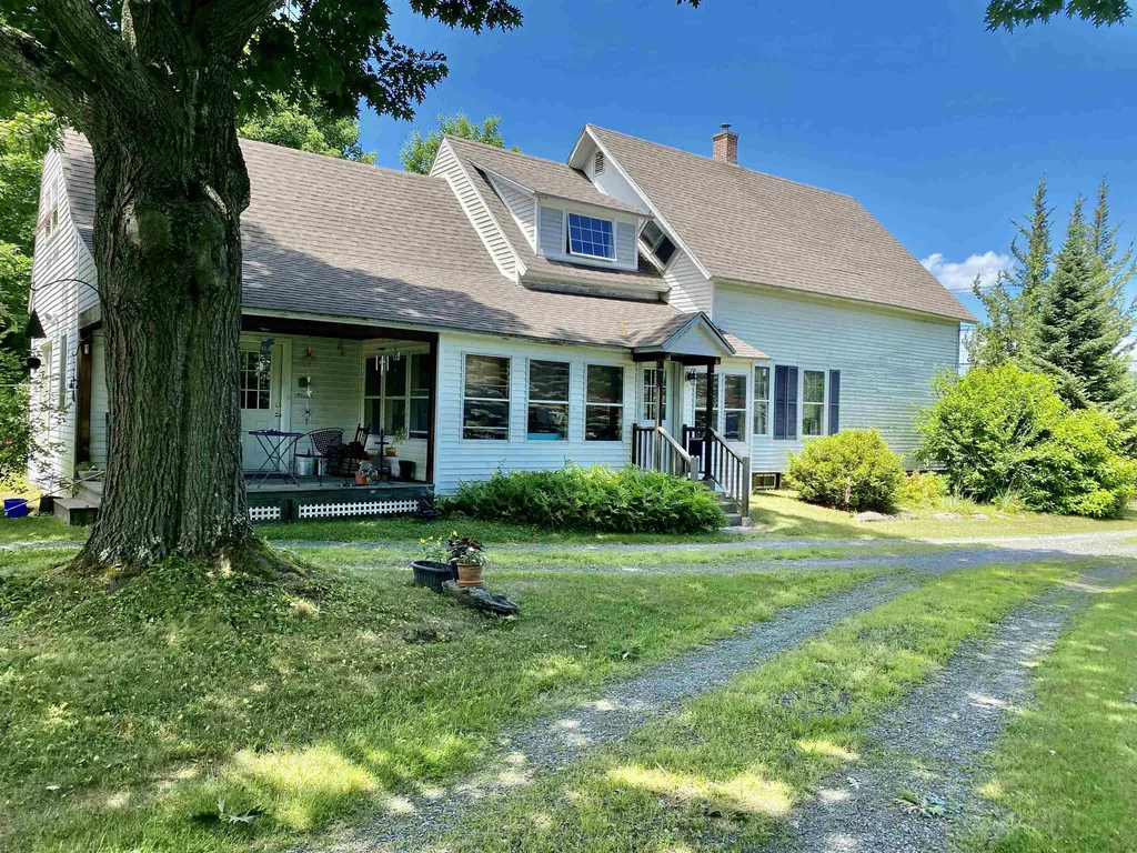 126 Maple Avenue Claremont NH 03743