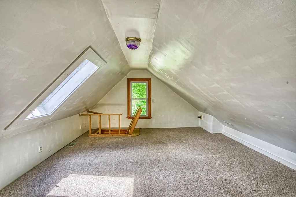 75 N Slack Road Unity NH 03743