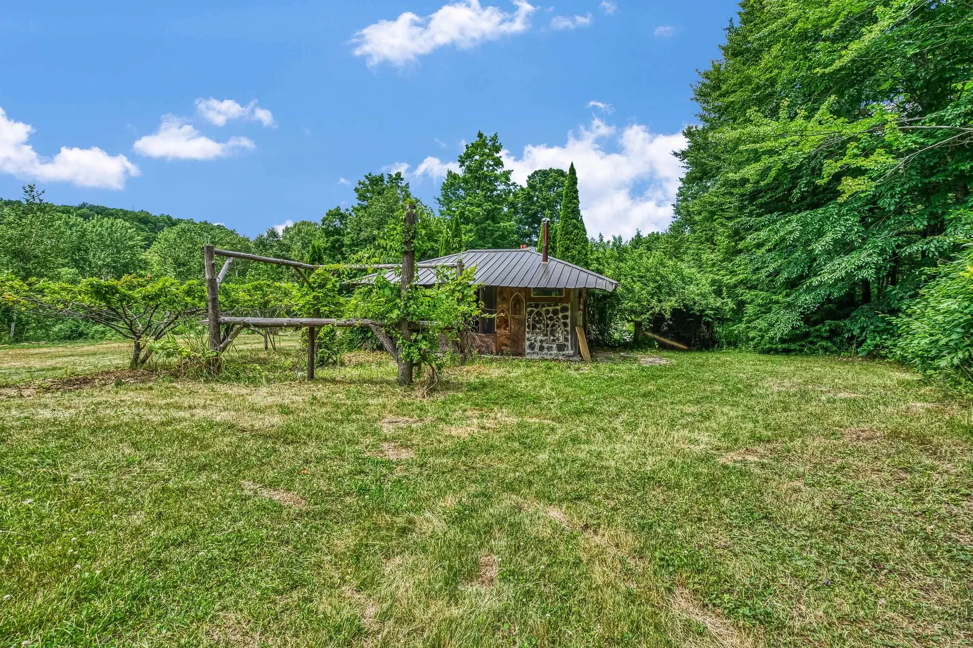 75 N Slack Road Unity NH 03743