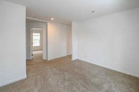 15 Sharon Way Fremont NH 03044
