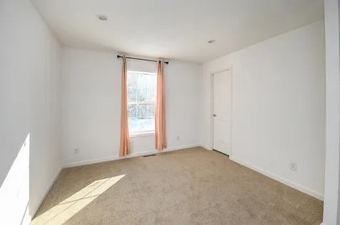 15 Sharon Way Fremont NH 03044