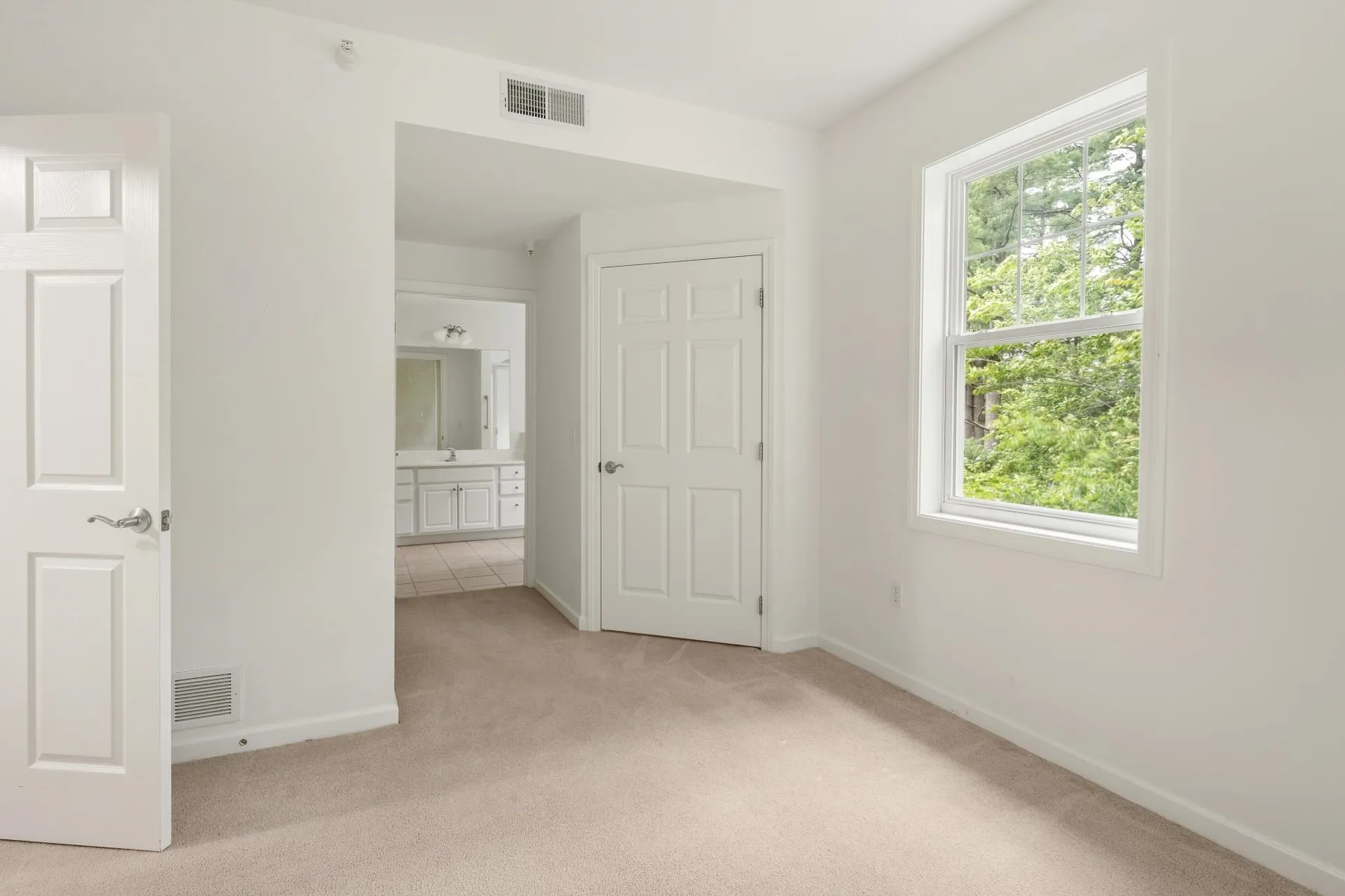 99 Eldredge Street South Burlington VT 05403