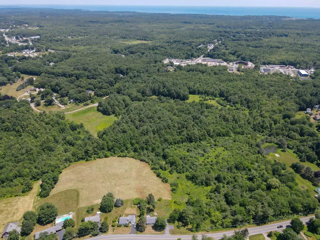 Map 8 Lot 104 Post Road North Hampton NH 03862