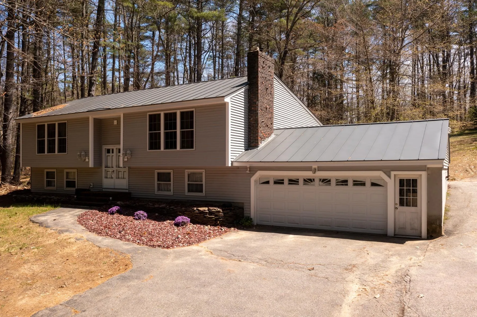 304 Halls Village Road Chester NH 03036