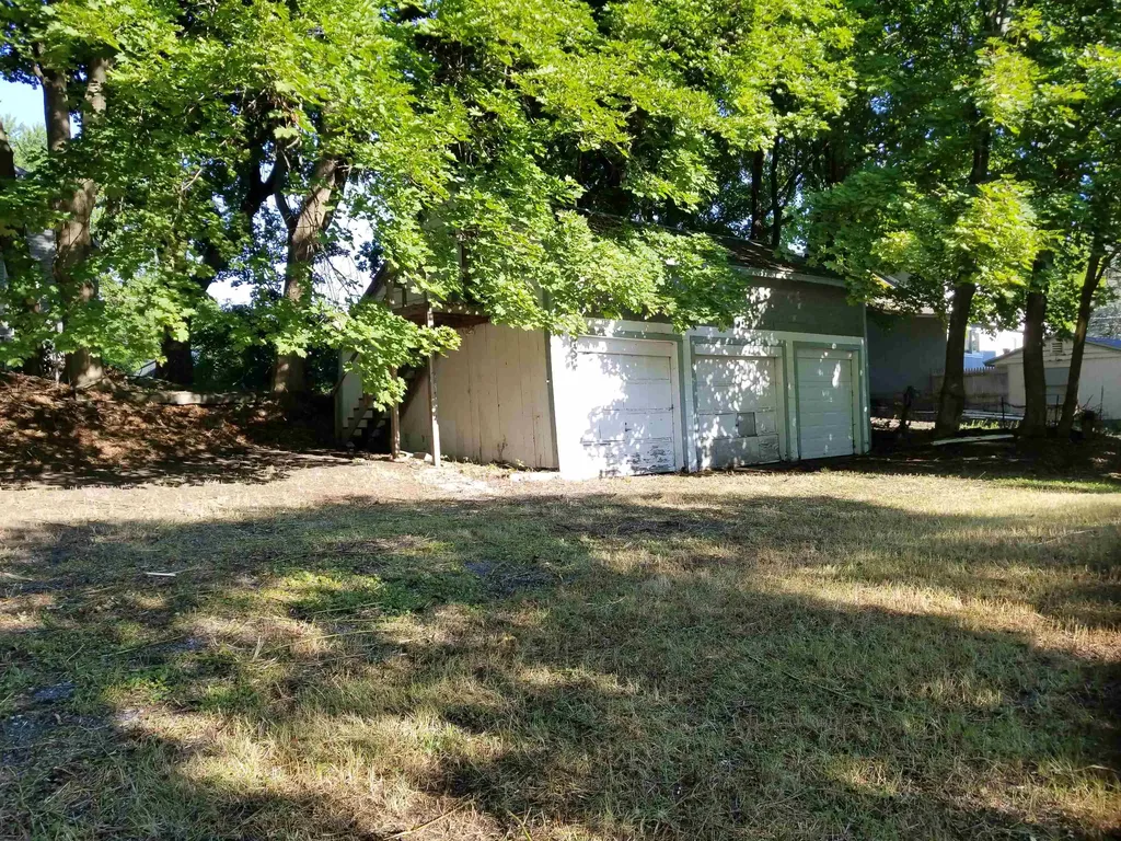 27 Spofford Street Claremont NH 03743