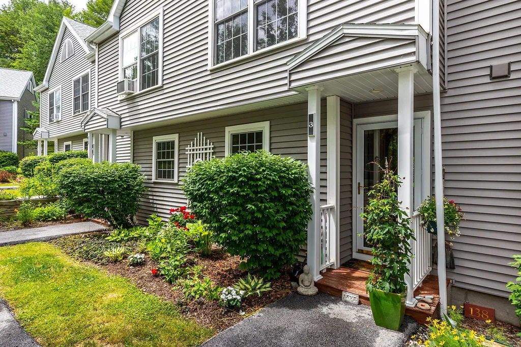 13803 Riverside Townhouses Road Manchester VT 05255