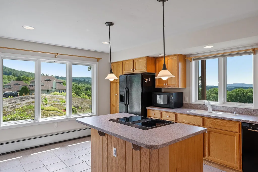 21 North Peak Village Road Newbury NH 03255