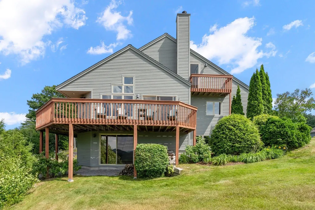 21 North Peak Village Road Newbury NH 03255