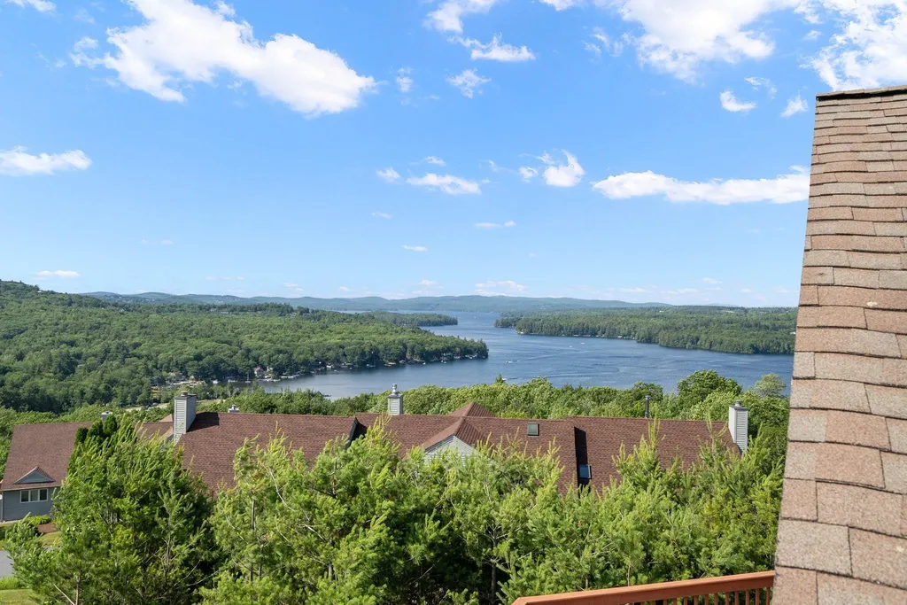 21 North Peak Village Road Newbury NH 03255
