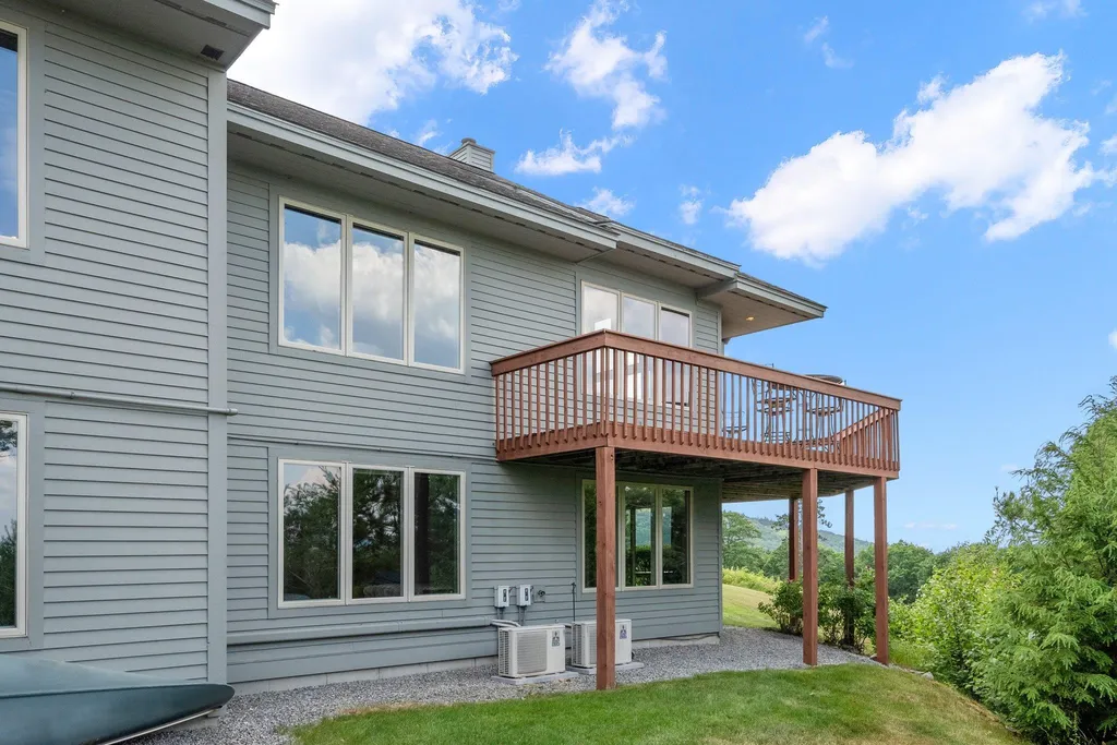 21 North Peak Village Road Newbury NH 03255