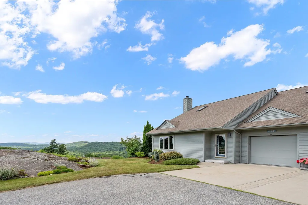 21 North Peak Village Road Newbury NH 03255