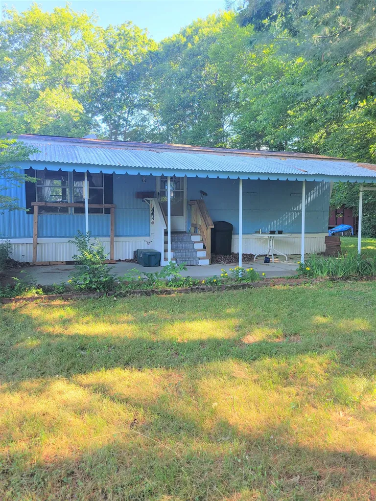 1 Eric Place Claremont NH 03743