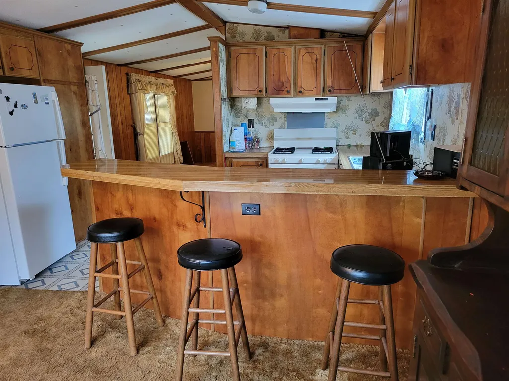 1 Eric Place Claremont NH 03743