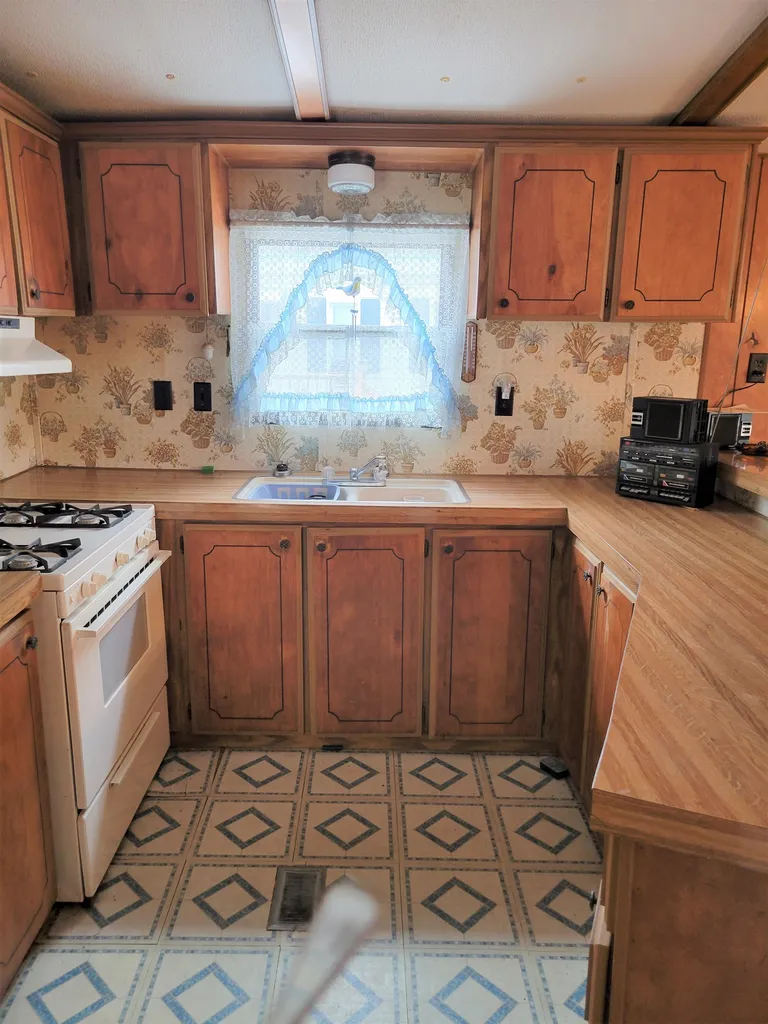 1 Eric Place Claremont NH 03743
