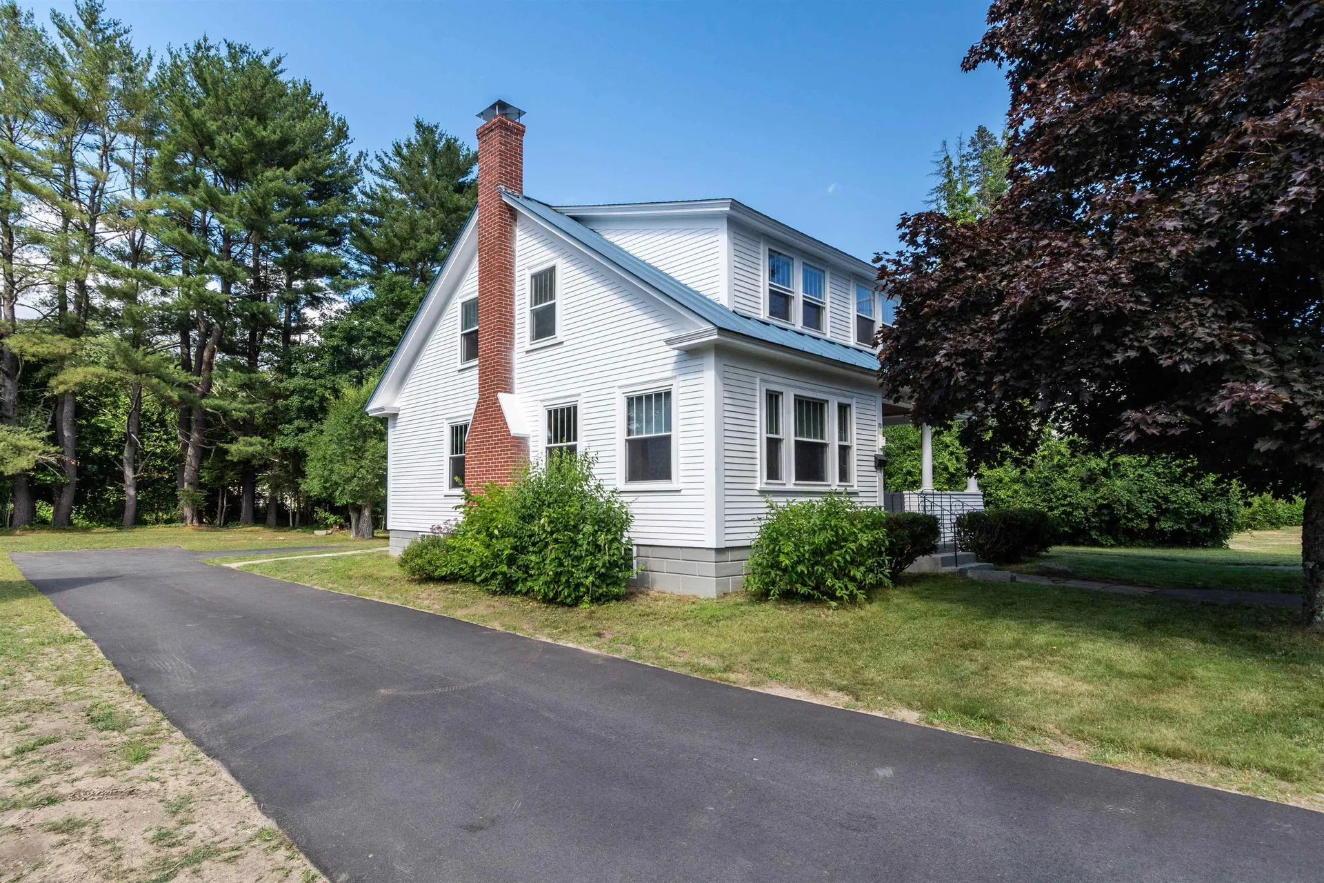 70 North Mast Street Goffstown NH 03045