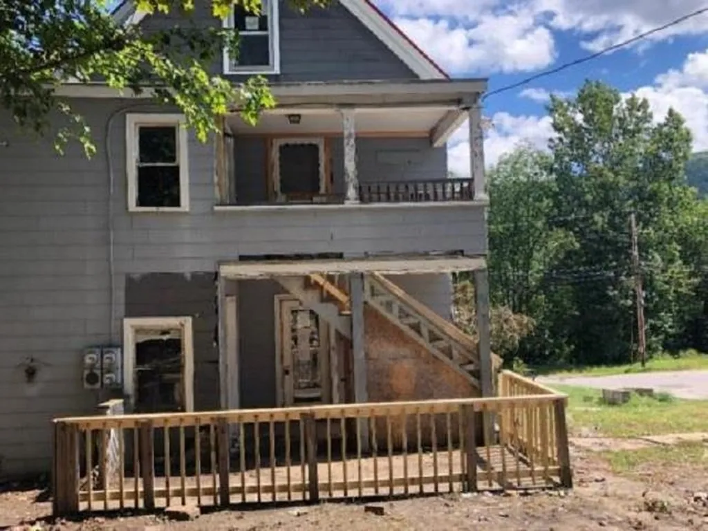 35 Western Avenue Berlin NH 03570