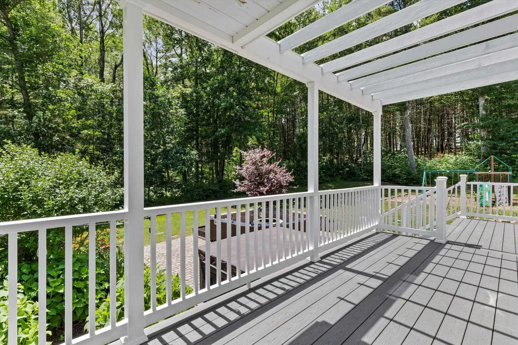 22 Alewive Farms Road Kennebunk ME 04043