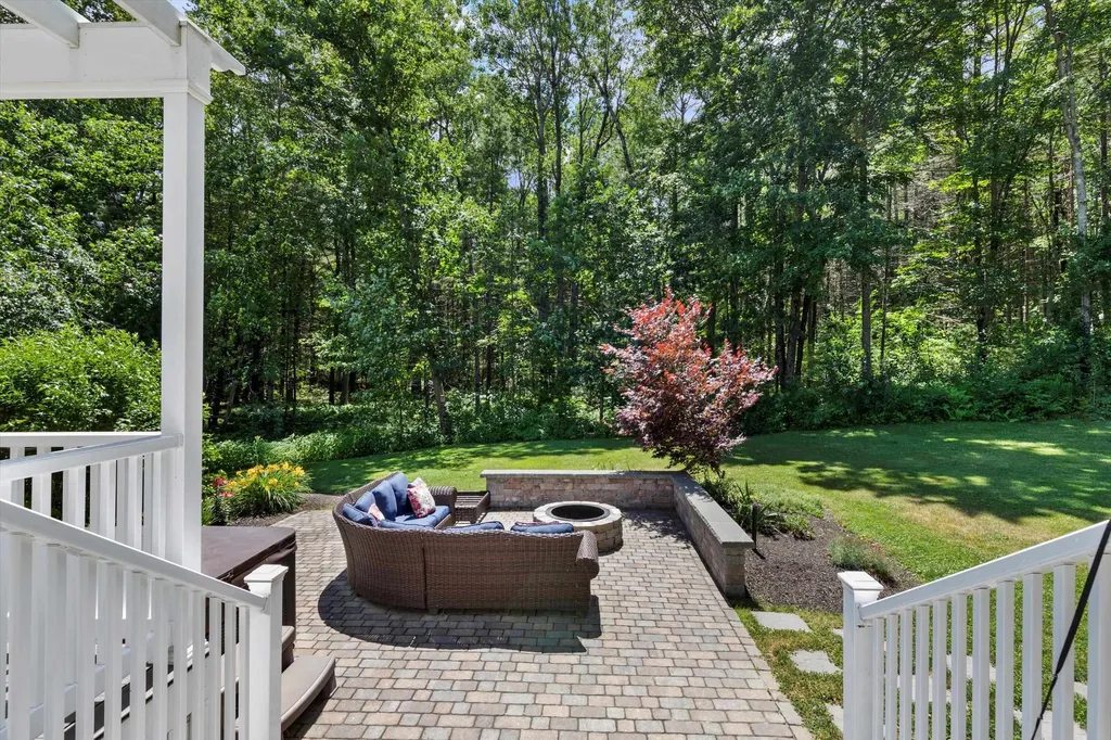 22 Alewive Farms Road Kennebunk ME 04043