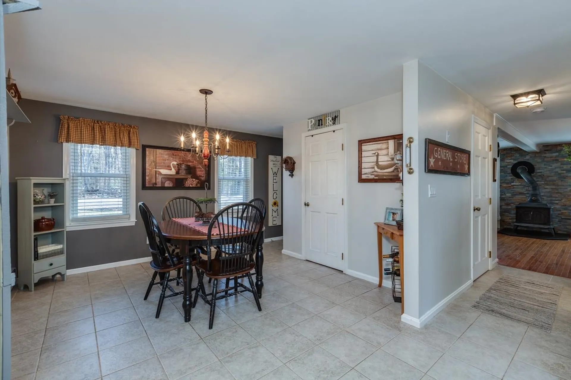 25 Holmeswood Drive Sandown NH 03873