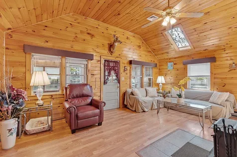 51 Shore Drive Salem NH 03079