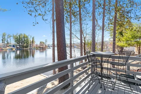 51 Shore Drive Salem NH 03079