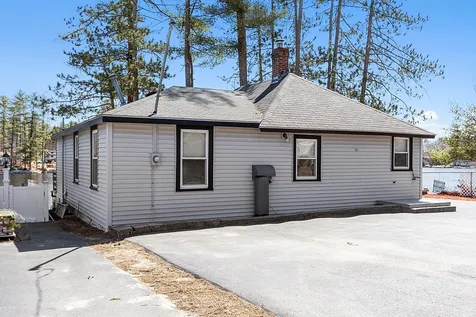 51 Shore Drive Salem NH 03079