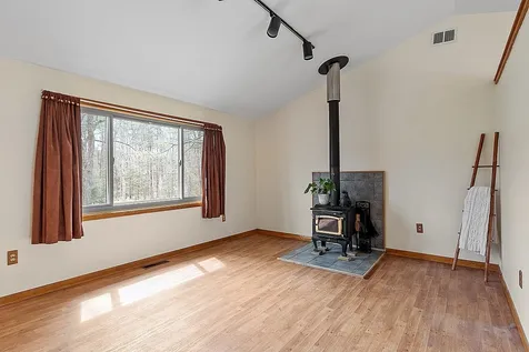 257 Kingston Road Danville NH 03819