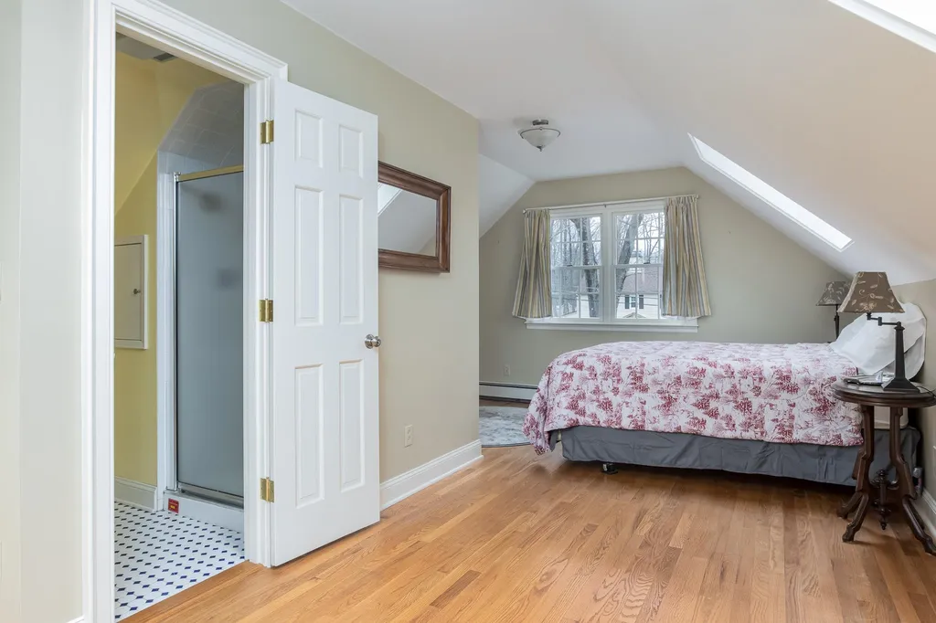 27 Thayer Pond Road Concord NH 03301