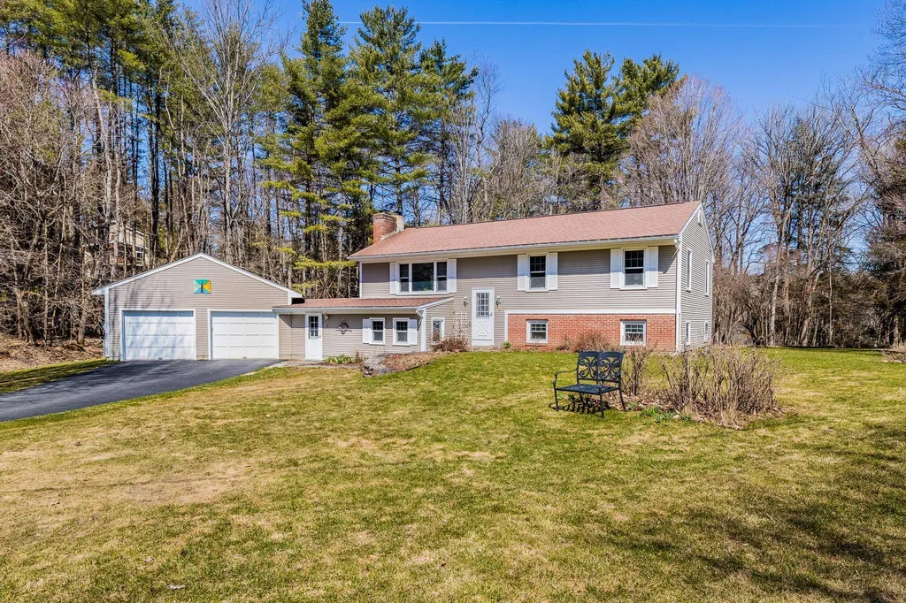 6 Claflin Circle Hanover NH 03755