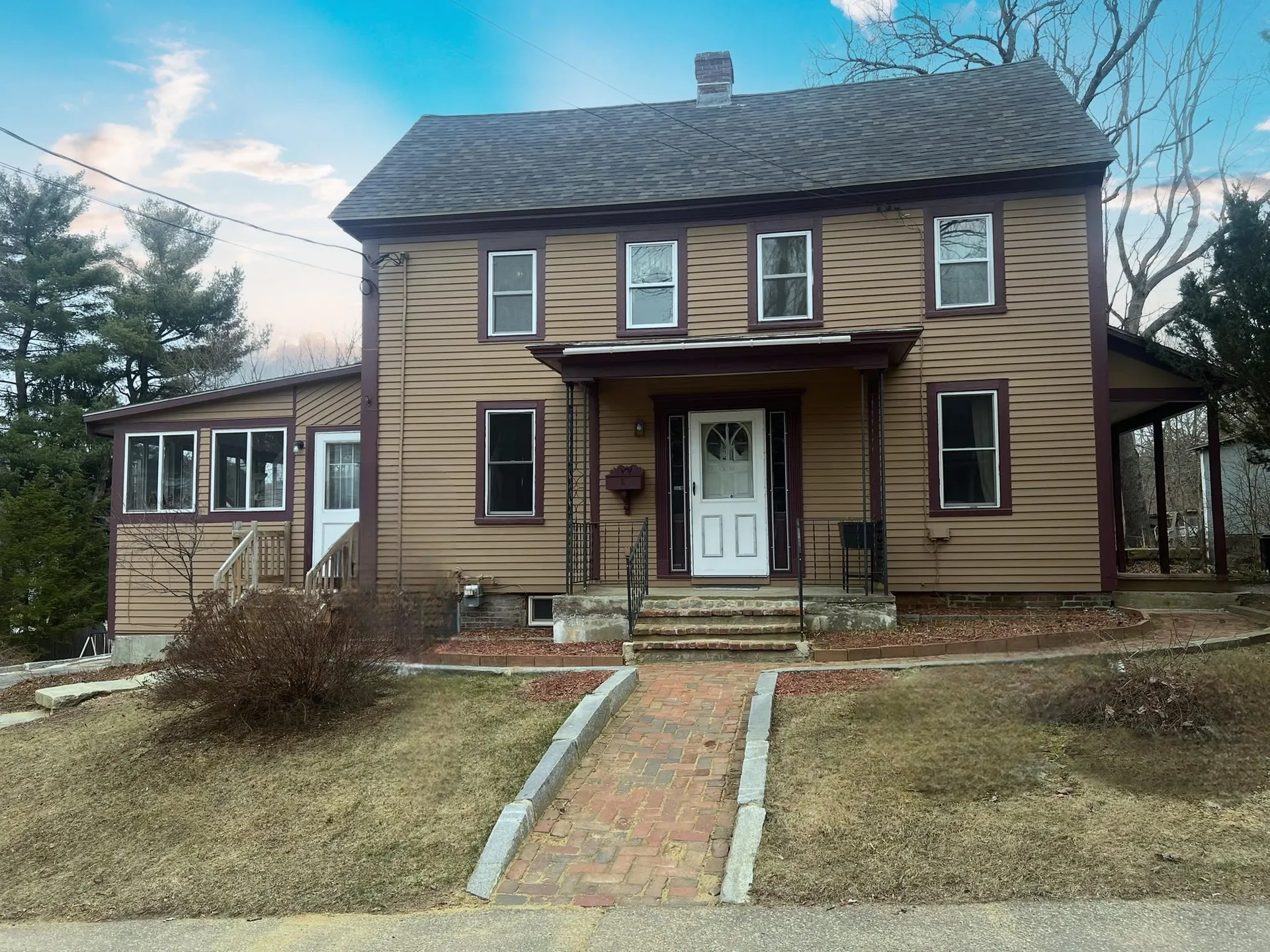 8 Gale Avenue Northfield NH 03276