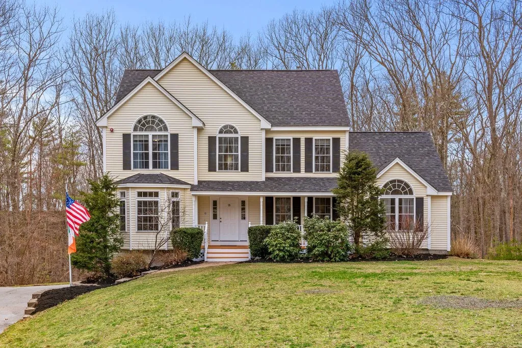 15 Walnut Farm Road Newton NH 03858