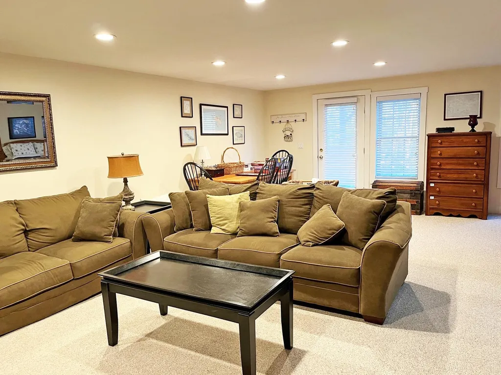 53 Amber Way Warren VT 05674
