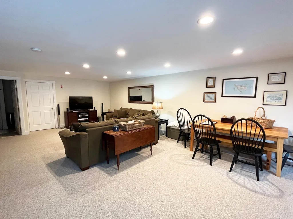 53 Amber Way Warren VT 05674