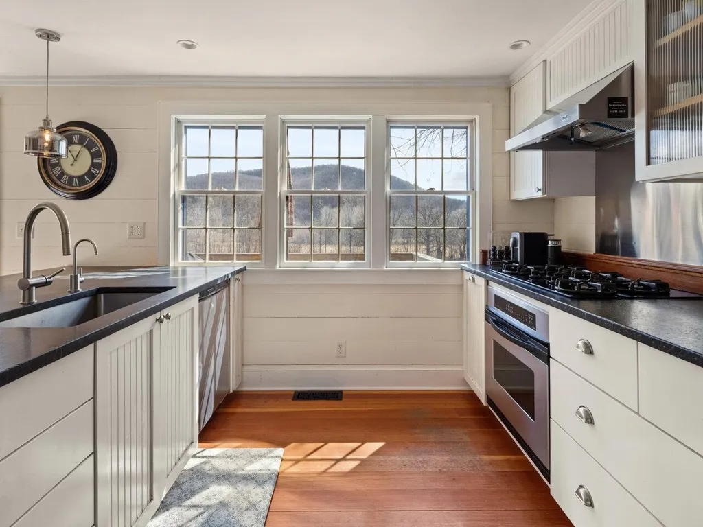 2959 Greenbush Road Charlotte VT 05445