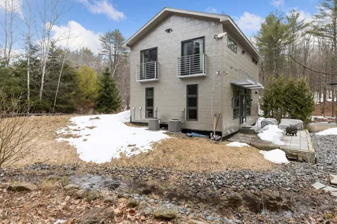 272 Hanover Center Road Hanover NH 03755