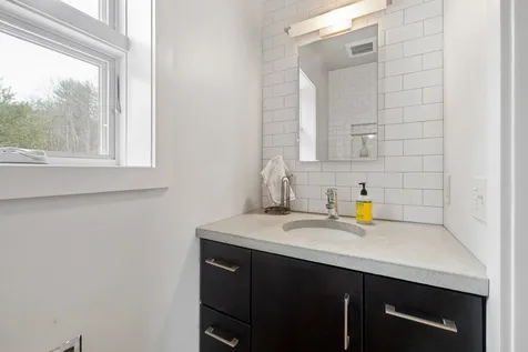 272 Hanover Center Road Hanover NH 03755