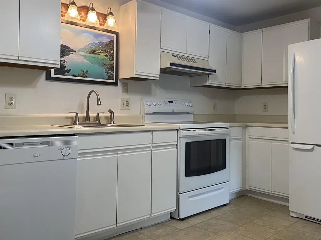 37 Alice Drive Concord NH 03302