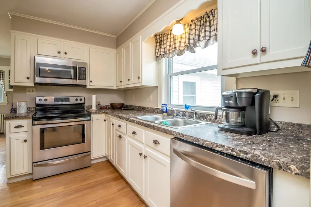 90 Herbert Lane Littleton NH 03561