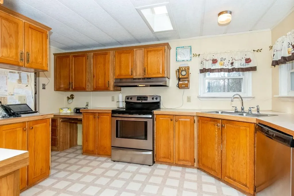 33 Eagle Drive Rochester NH 03868