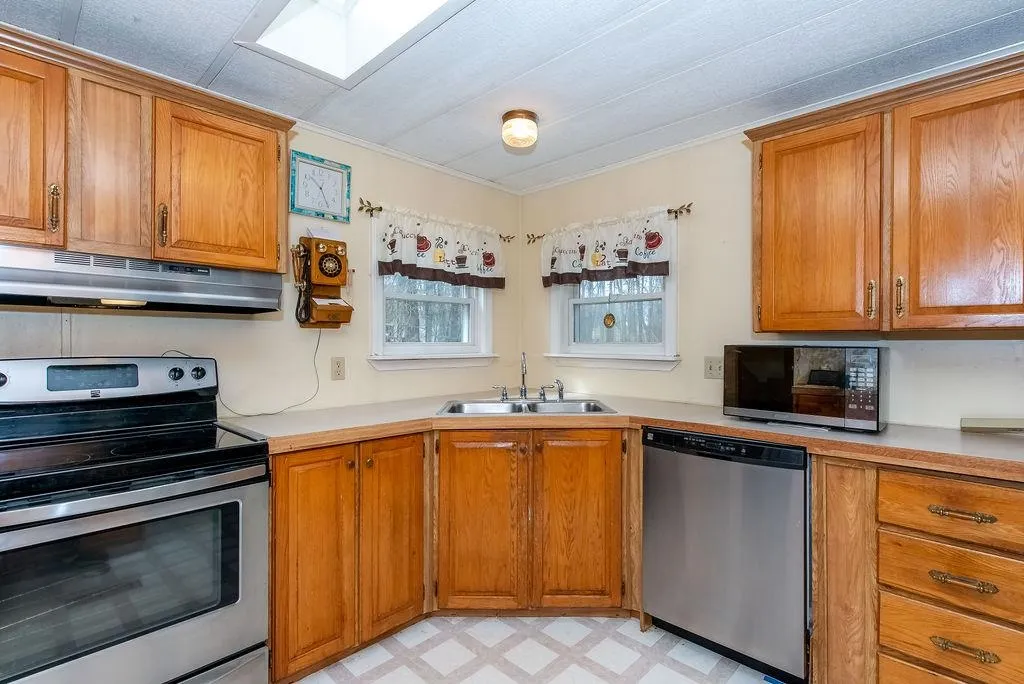 33 Eagle Drive Rochester NH 03868