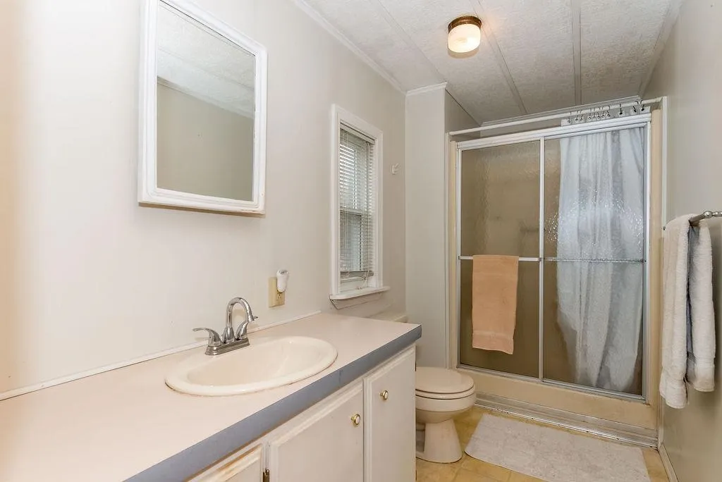 33 Eagle Drive Rochester NH 03868