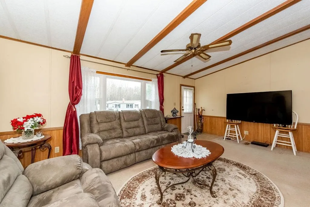 33 Eagle Drive Rochester NH 03868