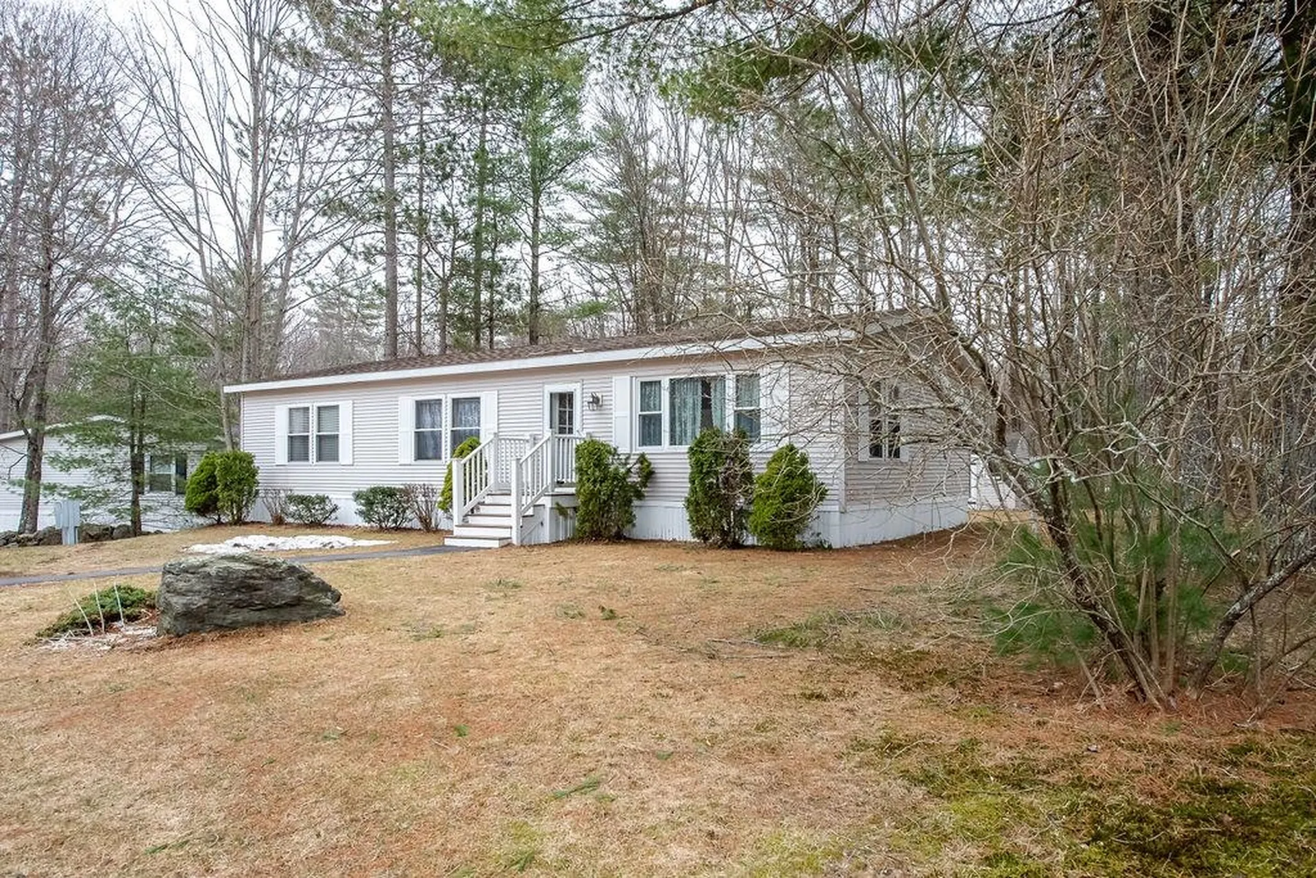 33 Eagle Drive Rochester NH 03868