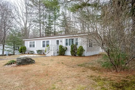 33 Eagle Drive Rochester NH 03868